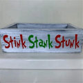 Pikkukuva 4 / 5: Stink Stank Stunk -koriste (vain laatikko)