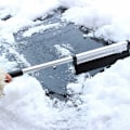 Pikkukuva 5 / 5: Teleskooppinen jääraappa lumikarhulla - Kestävä ja vakaa lumilapio autoille -