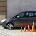 Pikkukuva 4 / 5: Liikennekartio heijastimella ja 50 cm taittuvalla varoitusvalolla