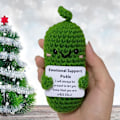 Miniatyrbild 1 av 4: 1 st handgjord emotionell stöd inlagd gurka present, emotionell stöd inlagd gurka stickad docka, söt virkning