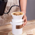 Miniatyrbild 4 av 5: Kaffedripparkopp Drippfilterkanna Häll över Återanvändbar Handdriven Bryggare Vit