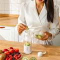 Miniatyrbillede 1 af 5: USB Juicer Blender Bærbar Juice Blender med Smoothie Juice Cup Mini Bærbar Frugt Blender 300ML