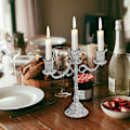 Miniatyrbillede 3 af 5: Candelabra Lysestage Legering Lysestage 2422cm 3 Arme, Sølv Tekstur, Klassisk Stil, Hjemmeindretning, Stearinlys Middag, Jul Bryllup Indretning og