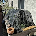 Pikkukuva 5 / 5: Lintujen ja hyönteisten vastainen verkko, 18 renkaan setti korotettua tunneli-kasvihuonetta varten, muodostaa lasikuidusta valmistetun viljelykehyksen kasveille puutarhassa
