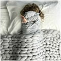 Miniatyrbillede 5 af 5: Håndstrikket tæppe i chunky strik, stort strikket uldtæppe, sengetæppe til sofa, soveunderlag, grå, 6080CM