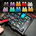 Miniatyrbillede 3 af 4: Bilssikringssæt med standardbladsikringer 2a 3a 5a 7.5a 10a 15a 20a 25a 30a 35a Amp Automotive-blade-fuse Assort