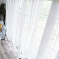 Miniatyrbillede 4 af 5: 2 stk. hvide gardiner 140x280cm med øjer, halvgennemsigtige i hørlook, moderne indretning til stue, soveværelse, køkken, balkon