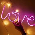 Miniatyrbillede 3 af 5: Neon Skilt Dialogboks Neonlys Pink Hello Word LED Neon Effekt Skilt Soveværelse Væghængt Kunst til Butik Bar Restaurant Fest Hjem Dekoration.Kærlighed