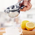 Miniatyrbillede 2 af 4: Manuel Citronpresser Citronpresser Manuel Appelsin- og Citronjuice Citruspresser Rustfrit Stål Premium Citruspresser Skål Lavet af Robust Metal