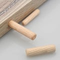 Pikkukuva 3 / 5: 100 kpl eukalyptuspyöreä neulakalusteliitin 12,7 x 50 mm puukäsityökalusteiden asennustyökalu