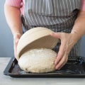 Pikkukuva 4 / 5: 6-osainen Banneton-kori irrotettavalla vuorauksella ja kaapimella leivontatyökaluille