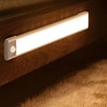Pikkukuva 2 / 5: Liiketunnistimella varustetut kaappivalot LED-kaappivalot Kaapin alle asennettavat valot Keittiön LED-langattomat kaappivalot Liiketunnistusmagneetti-imu USB-lataus