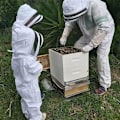 Miniatyrbilde 3 av 5: Bienekeeperdrakt, Bieneholdutstyr med hansker Barnedrakt for Bienehold - Langærmet bomull, Barnebeskyttelse, Bieneholdutstyr (M, Hvit)