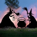 Pikkukuva 2 / 5: Halloween-noidan siluetti, taotut noidat, musta pata, mustan kissan pihamerkit, pelottava perhe, piha C