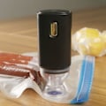 Miniatyrbilde 5 av 5: USB-oppladbar elektrisk luftpumpe for 3D-skriverfilamentvakuumpose, en-knapps pumping med flerbruksapplikasjon hvit