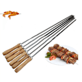 Miniatyrbillede 4 af 5: 18 stk. Kebab BBQ rustfrie ståls grillspyd med flade træhåndtag Genanvendelige metals grillspyd med opbevaringspose