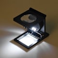 Miniatyrbillede 3 af 5: Dobbelt LED-lampe, optisk glas, lup med sort maling i fuld metal, tredobbelt spejlup