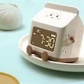 Miniatyrbilde 2 av 5: Melkekartong Vind Alarm Klokke Melkekartong Elektronisk LED Smart Klokke Soverom Sengeside Sovesal Student Klokke Brun