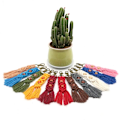 Pikkukuva 4 / 5: Mini Macrame-avainperä Boho-laukkucharmit auton avaimelle, lompakolle, puhelimen tarvikkeille, punainen