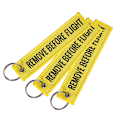 Miniatyrbild 4 av 5: Remove Before Flight Nyckelring Polyester Broderi Mes Red 13*3CM