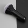 Pikkukuva 7 / 8: Ammattimainen puuteri kasvojen poskipunasivellin Big Size Foundation Brush Black one size