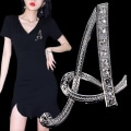 Miniatyrbillede 2 af 5: Crystal Rhinestone 26 bogstaver Damekrave Broche Pin Corsage B Silver D
