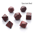 Pikkukuva 1 / 5: Monitahoinen 7-sauvainen veistetty kuviollinen set D4 D6 D8 D10 D% D12 D2 Red 7Pcs