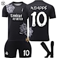 Pikkukuva 1 / 7: Real Madrid Special Edition Lasten Paidan No. 10 Mbappe 16