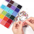 Miniatyrbillede 2 af 5: DIY - Perleæske - Seed beads - 4mm - 4800st - Smykkefremstilling flerfarvet