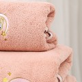 Miniatyrbilde 4 av 5: Badehåndkle i korallfleece, vannabsorberende, myk, tykk dusjhåndkle for hjem og strand, rosa, 34x76