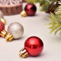 Miniatyrbilde 4 av 5: Julekule 3 cm i diameter, vakker dekorativ gjenstand med maling og glitter