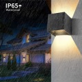 Miniatyrbillede 3 af 5: ??? Pakke LED Indendørs/Udendørs Væglampe 12W LED Væglamper 3000K Udendørs Væglampe Justerbar Strålevinkel IP65 Vandtæt Væglampe Indendørs Væglampe