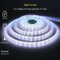 Miniatyrbilde 2 av 5: 12V LED-stripe, kald hvit 6500K, 5 meter fleksibel 300 LED 5050 SMD IP65 vanntett LED-stripe [Energiklasse A]