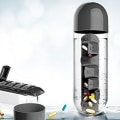 Miniatyrbillede 3 af 5: Kombiner daglig pilleæske-arrangør med vandflaske, sort