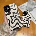 Miniatyrbild 3 av 5: Designat för iPhone 14 Skal, Mjukt PU-läder TPU och Söt Konst Vågig Målad för Kvinnor Flickor, Slimmad Skyddande Stötsäker Kompatibel med iPhone Ca