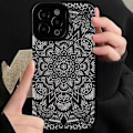 Pikkukuva 1 / 4: iPhone 16 Pro Max -kotelo, tumma toteemikuvio, PU-nahka + TPU-takakansi