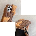 Pikkukuva 3 / 5: iPhone 15 Pro Max -kotelo - Söpö kotelo Kawaii-kaulanauhalla ja avaimenperällä - 3D pehmeä silikoninen iskunkestävä puhelinkotelo naisille ja tytöille - Khaki
