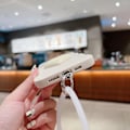 Pikkukuva 5 / 5: Rannekoru Sydän Puhelinkotelo iPhone 14 Pro Maxille
