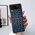 Miniatyrbillede 2 af 4: Læder telefoncover med strudsetekstur og nano-galvanisering til Samsung Galaxy Z Flip4 5G