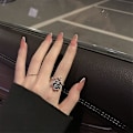Miniatyrbillede 5 af 5: Ringe Sort Kamelia Ring Til Kvinder Justerbare Ringe