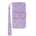 Pikkukuva 2 / 5: Kohokuvioitu nahkakotelo iPhone 15 Plus -puhelimelle