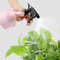 Miniatyrbillede 3 af 4: Håndtryks-spraykande til hjemmehave, potteplanter