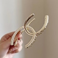 Miniatyrbilde 2 av 5: Elegante perlehårklyper damehårspenner