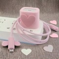 Miniatyrbilde 3 av 5: Kabelbeskytter for iPhone-lader, silikon laderbeskyttelsessett - Søtt kabeldeksel silikon ladeetui for 18W/20W iPhone-lader, rosa hjerte Bla