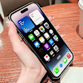 Pikkukuva 3 / 5: Värikäs leikkipalikkakuvioitu iskunkestävä lasinen puhelinkotelo iPhone 14:lle