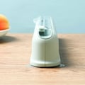 Pikkukuva 9 / 10: Muovikelmu- ja alumiinifolioteline leikkurilla ja imukupeilla, valkoinen white