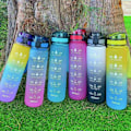 Miniatyrbild 4 av 10: 2-pack - 1 l vattenflaska med sugrör och timer Green-Pink