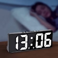Miniatyrbild 1 av 5: Digital väckarklocka för sovrum, med justerbar temperatur