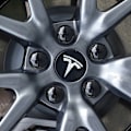 Miniatyrbild 4 av 7: 4-Pack - Tesla Centerkåpa / Navkapsel - Bil 77 Black/silver