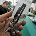 Miniatyrbillede 1 af 4: Læder nøglering til bil, metal nøglering, passer til bilnøgletilbehør Mercedes-Benz